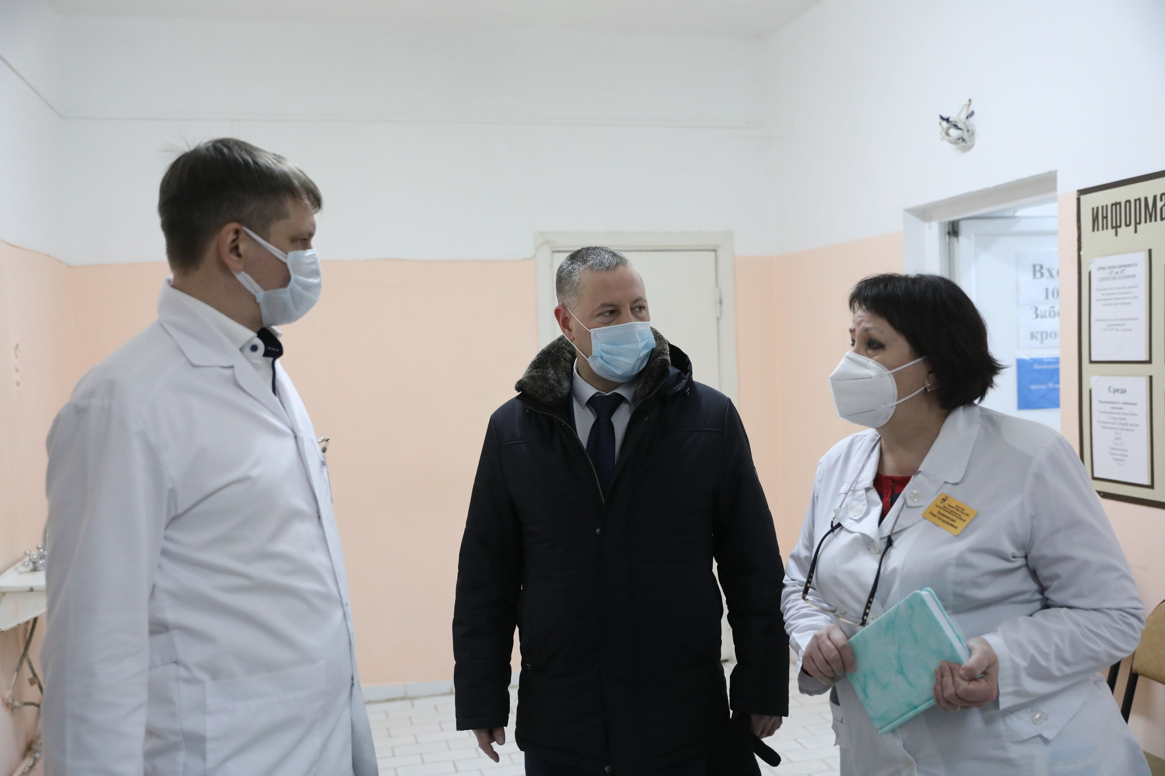 Михаил Евраев взял на контроль кадровый вопрос и ремонтные работы в Переславской ЦРБ