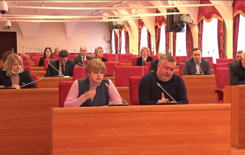 Областные депутаты предложили обязать продавцов указывать стоимость товара за литр или килограмм