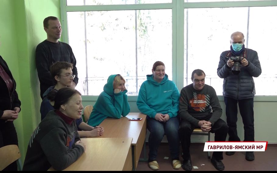 Михаил Евраев посетил санаторий в Гаврилов-Ямском районе, где разместили беженцев из ДНР