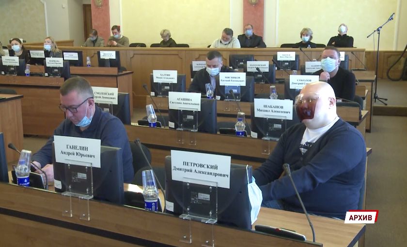 Депутаты муниципалитета Ярославля рассмотрели вопрос о досрочном прекращении полномочий мэра Владимира Волкова