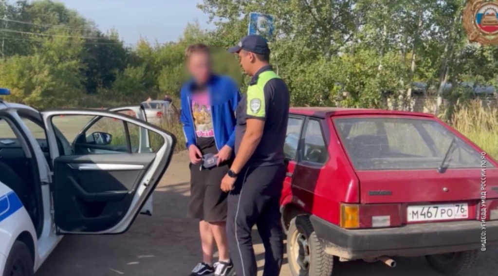 Пьяный ярославец приехал на своей машине сдавать экзамен на права