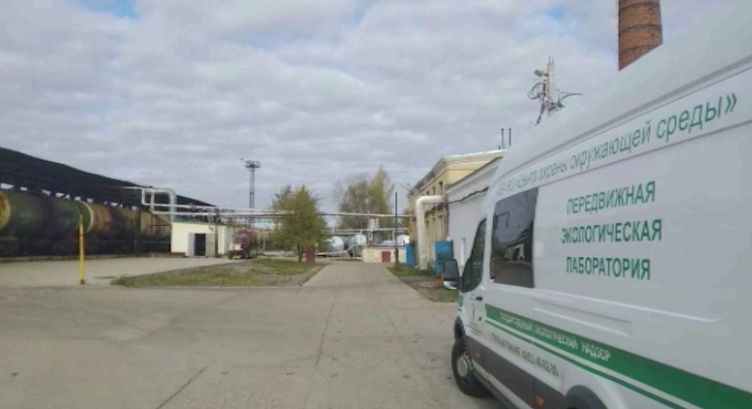 Предполагаемого виновника загрязнения воздуха во Фрунзенском районе Ярославля проверяют специалисты