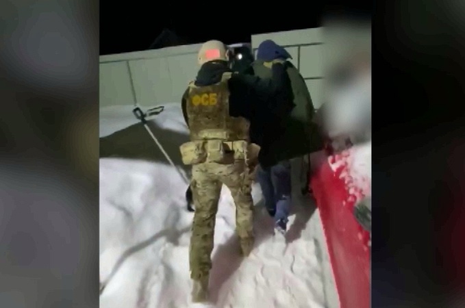 Мужчины занимались незаконным сбытом оружия: в Ярославле осудили членов ОПГ