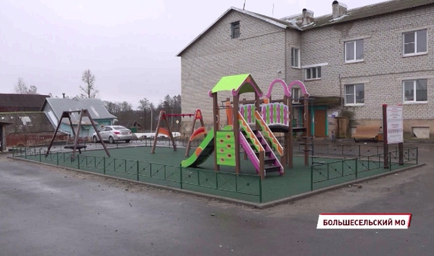 «Губернаторский контроль» побывал в Большесельском округе Ярославской области