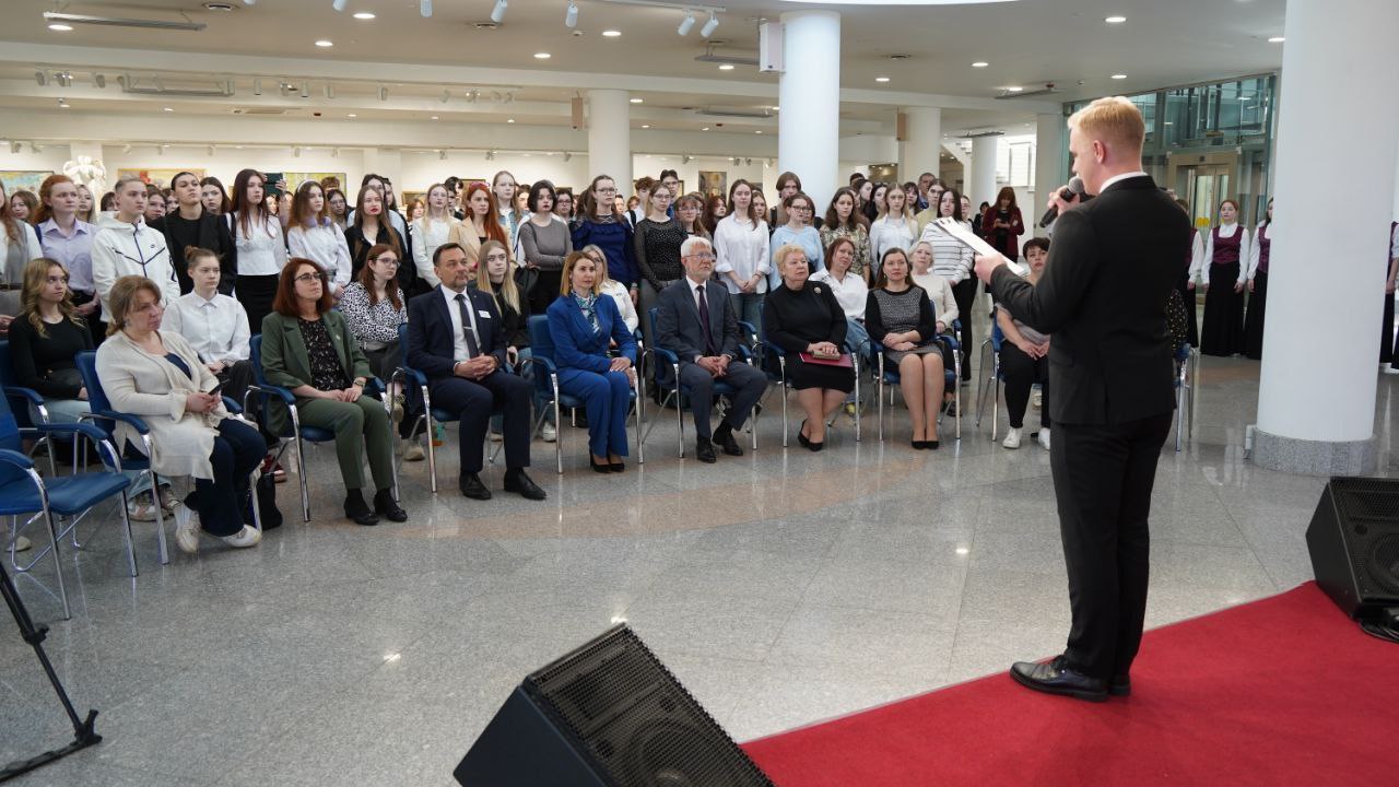 В Ярославле открылась выставка «Мы – наследники Победы! Помним, гордимся!»