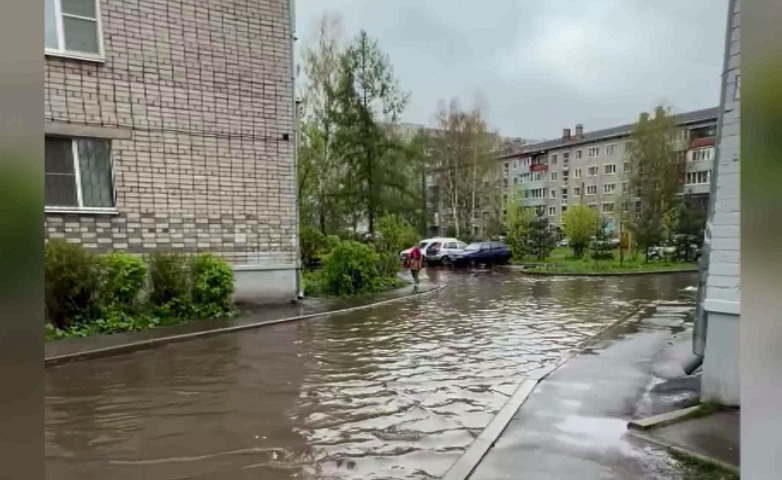 В Ярославле ликвидировали последствия потопа после сильного дождя
