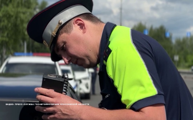 Во Фрунзенском районе Ярославля поймали 35 нарушителей правил тонировки автомобилей