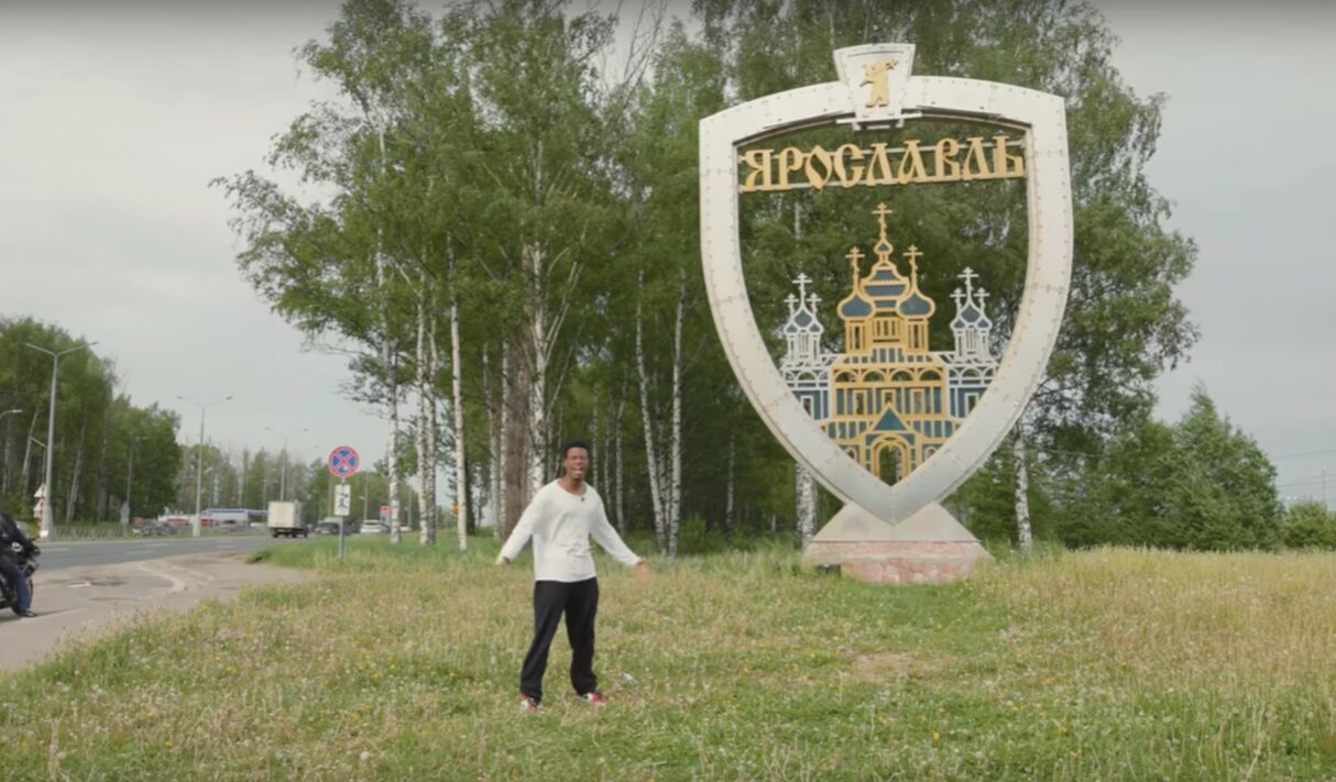«Покорил ты меня»: в Ярославле побывал знаменитый афророссиянин Никита