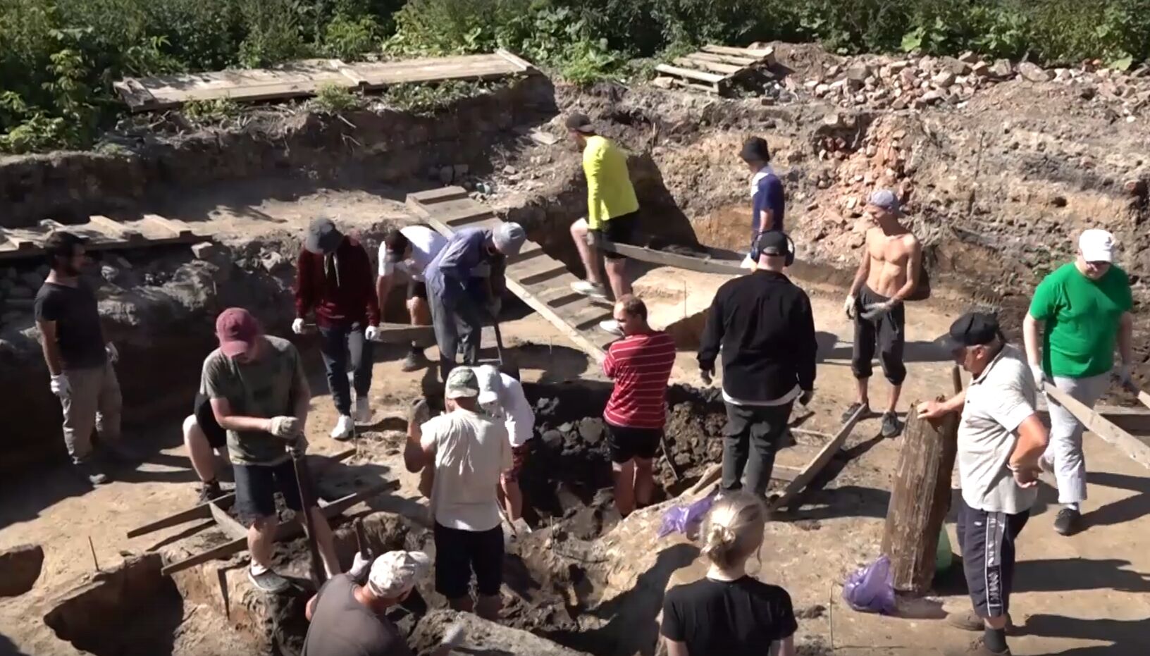 Стало известно, что обнаружили историки в ходе раскопок в центре Ярославля