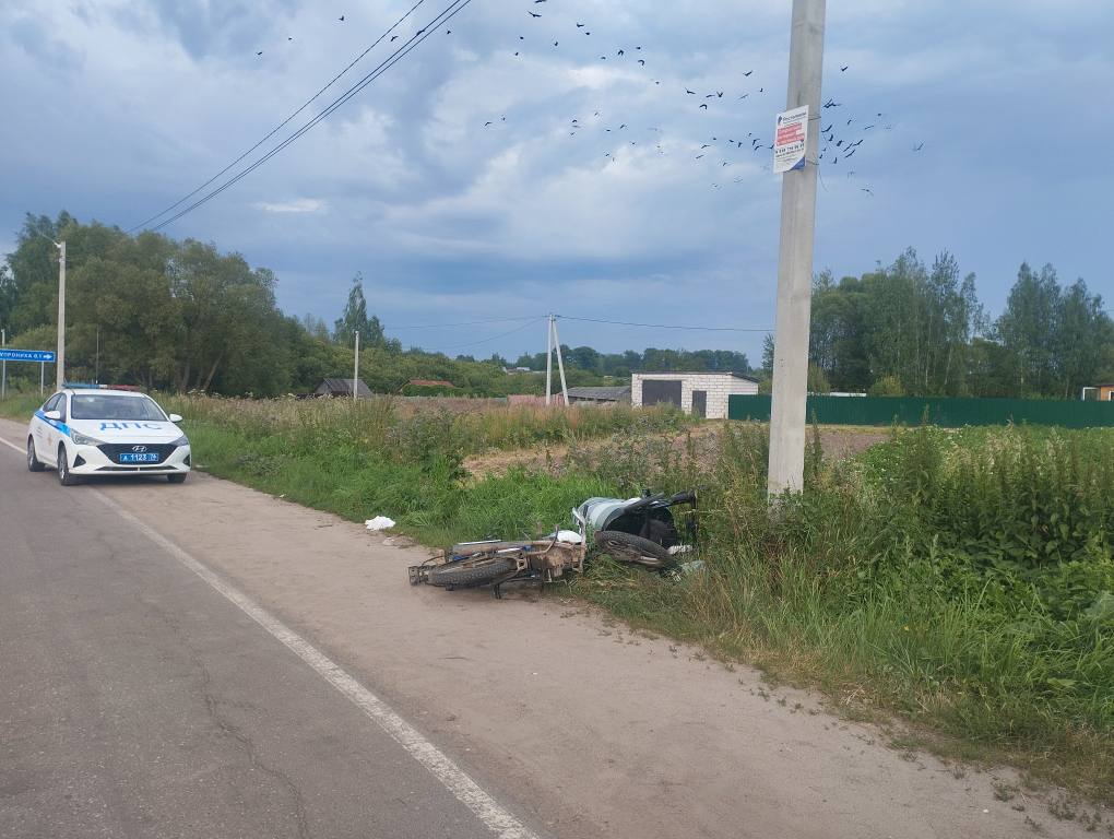 Погибла 5-месячная девочка: в поселке Ишня под Ростовом Великим мужчина на мопеде въехал в семью