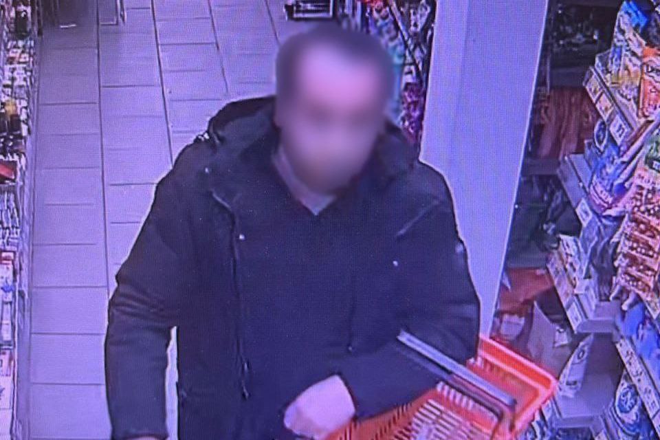В Ростове Великом мужчина украл шоколад из магазинов на 41 тысячу рублей