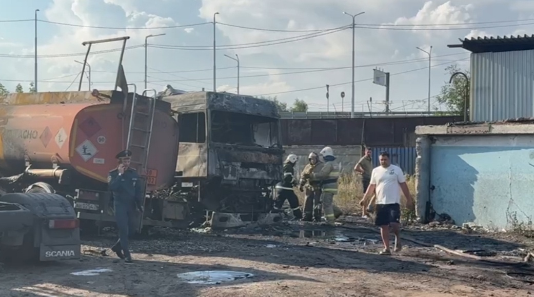 В Ярославле горели два грузовых автомобиля