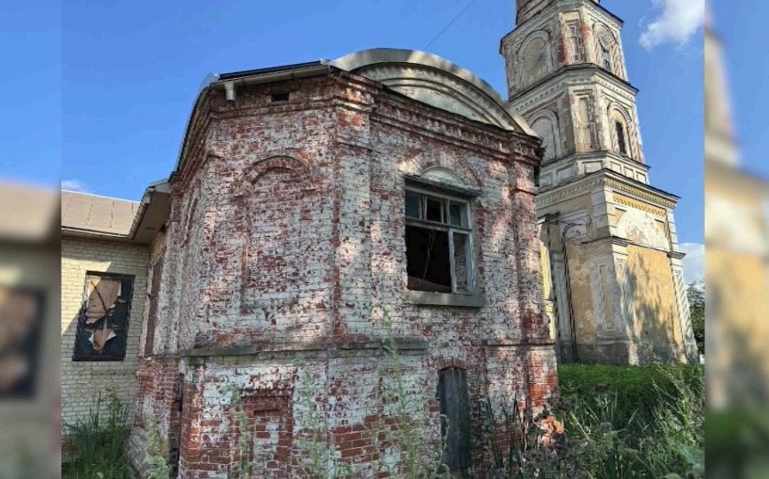 В Ростове Великом у собственника заберут северную башню и сторожку церкви Крестовоздвижения